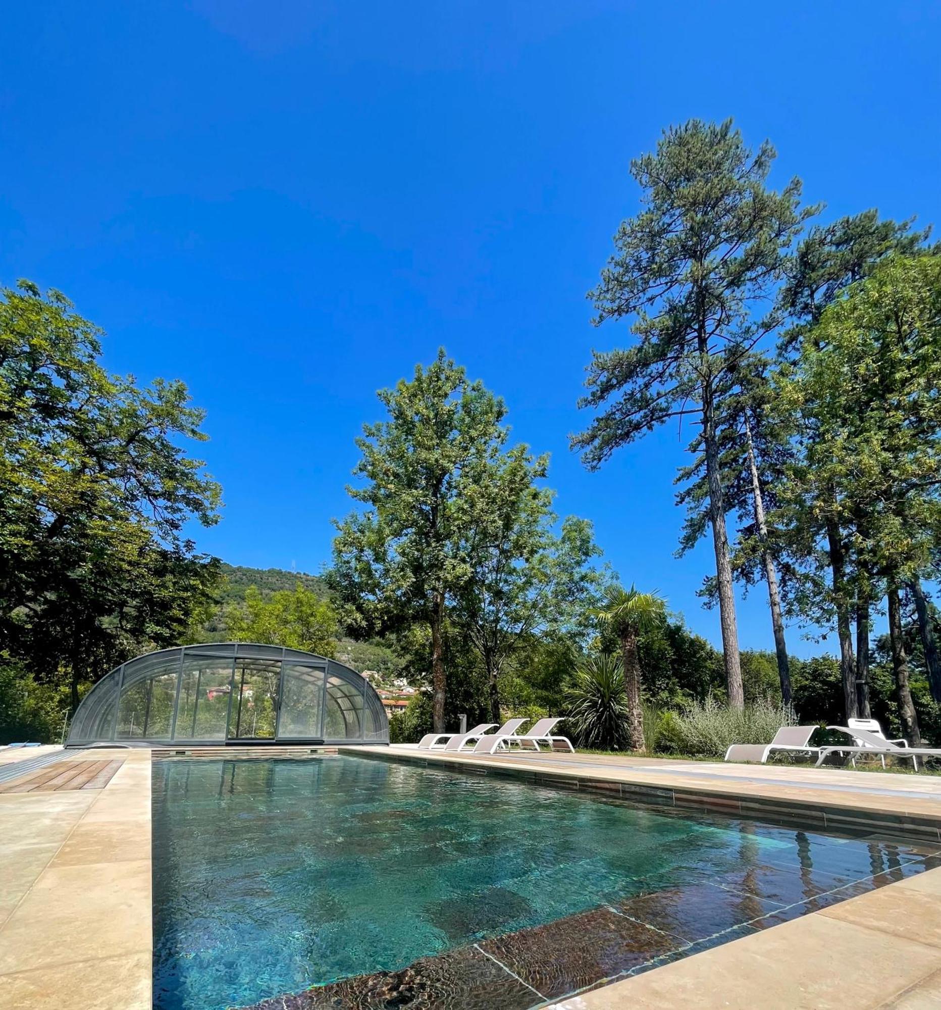 Apartmán Domaine Le Vaxergues Saint-Affrique Exteriér fotografie